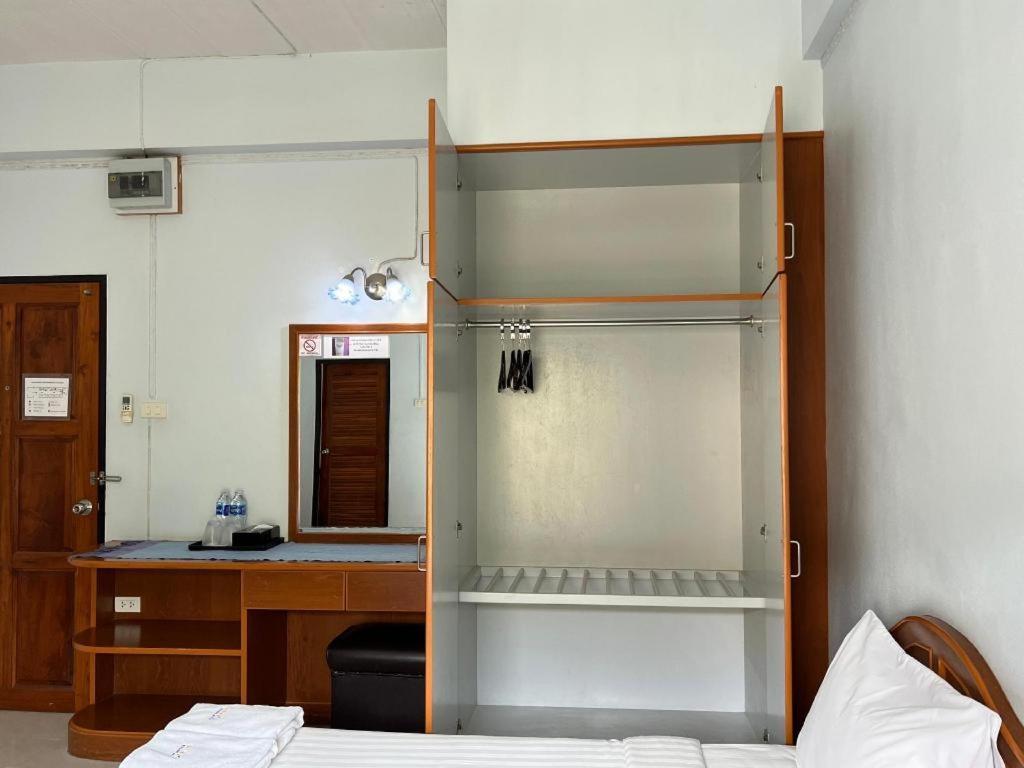 Ritzy House Hotel Chumphon Exteriér fotografie